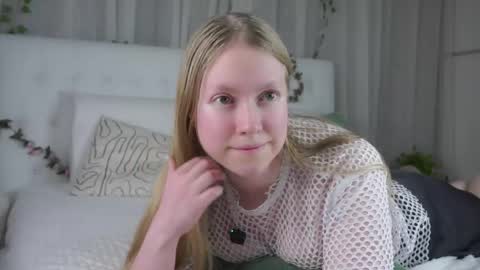 Mira online show from April 3, 2026, 12:25 pm