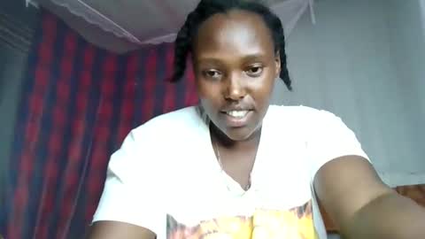 Snapshot of berrythighs chatting on March 14, 2026, 1:49 pm berrythighs online show from March 14, 2026, 1:49 pm