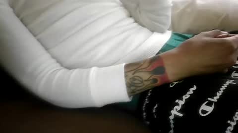Snapshot of bertdollaz757 chatting on February 14, 2025, 2:33 pm ToxicPipe757 online show from February 14, 2025, 2:33 pm