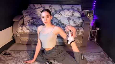 bessiemaben online show from April 2, 2026, 12:03 pm