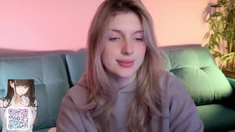 Danny and Kira online show from October 11, 2025, 8:40 pm