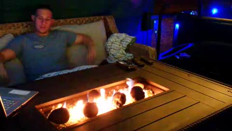 twitter zack1fisher online show from February 20, 2026, 6:26 am