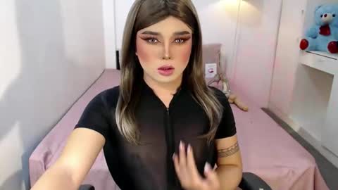 bestgirljulia online show from October 19, 2025, 2:56 am