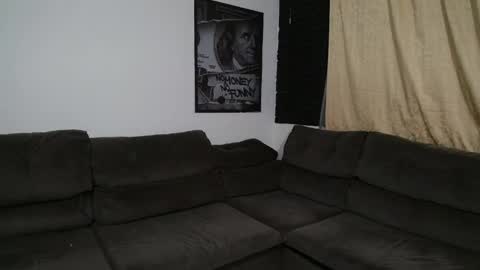 bestmuscle online show from April 9, 2026, 9:42 pm