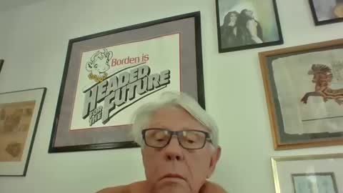 bestshot1951 online show from October 6, 2025, 2:14 pm