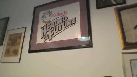 bestshot1951 online show from November 22, 2025, 12:04 pm