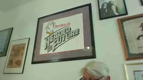 bestshot1951 online show from January 12, 2026, 3:39 pm