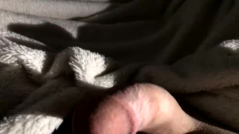 Bestwhitedude online show from May 6, 2026, 5:57 am