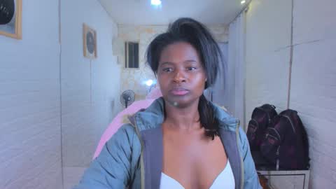 Betaby grey online show from February 13, 2026, 5:25 am