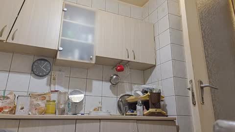 bethnorth online show from April 8, 2026, 1:05 am