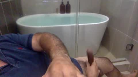 Virtual Gentleman online show from September 29, 2025, 2:44 pm