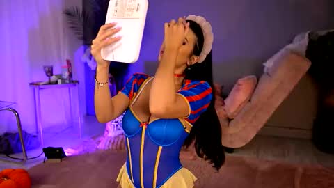 Betty online show from October 31, 2025, 5:08 am