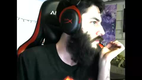 Snapshot of bettersweetthensour chatting on November 21, 2025, 1:32 pm bettersweetthensour online show from November 21, 2025, 1:32 pm