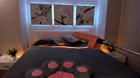 Betty online show from October 8, 2025, 8:28 pm