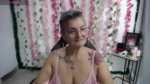 Snapshot of bety_cum3 chatting on March 2, 2025, 9:11 pm bibiana online show from March 2, 2025, 9:11 pm