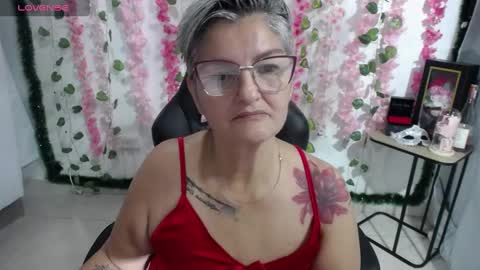Snapshot of bety_cum3 chatting on March 4, 2025, 9:18 am bibiana online show from March 4, 2025, 9:18 am