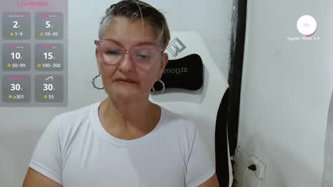 Snapshot of bety_cum3 chatting on November 17, 2025, 9:31 pm bibiana online show from November 17, 2025, 9:31 pm