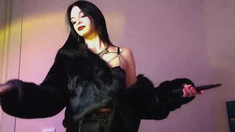 Beverly online show from April 25, 2026, 6:49 am