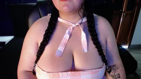 Snapshot of beyota_11 chatting on November 1, 2025, 3:03 pm beyota online show from November 1, 2025, 3:03 pm