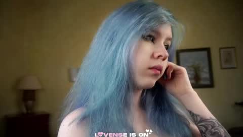 Eliz online show from May 23, 2026, 2:39 am