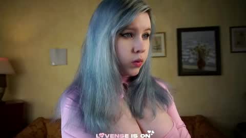 Eliz online show from May 29, 2026, 2:53 am