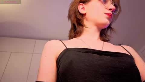 bezvanili online show from April 13, 2026, 1:22 am