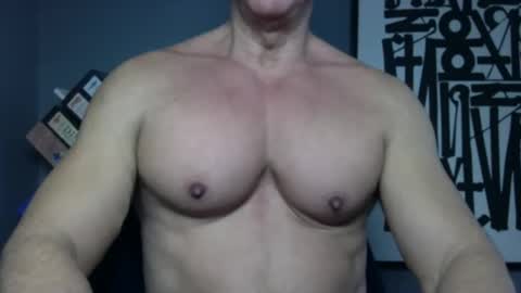 BGDKMUSCLEGUY - SELECTED BY CHATURBATE AS A TOP BROADCASTER FOR 2023 online show from April 19, 2026, 7:05 pm
