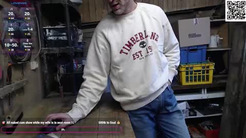 Snapshot of bi_french69 chatting on February 9, 2025, 11:25 am My name is David and if you like public exhibitions you wont be disappointed with me LoL - My favorite vibes is 44 online show from February 9, 2025, 11:25 am