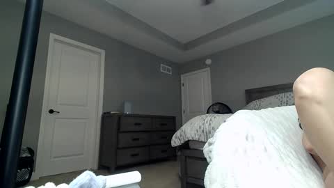 Snapshot of bi_sexualmilf chatting on December 16, 2024, 5:22 pm Bi sexualmilf Fansly online show from December 16, 2024, 5:22 pm