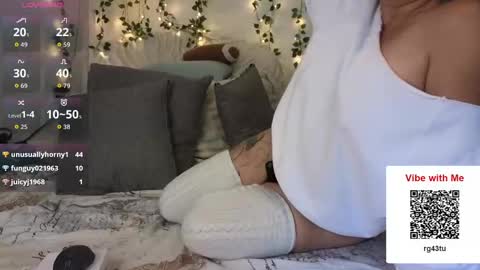Snapshot of bi_sexualmilf chatting on September 23, 2025, 7:06 pm Bi sexualmilf Fansly online show from September 23, 2025, 7:06 pm