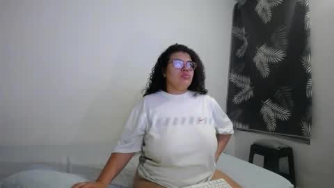 Bianca Tuesday to Sunday from 2am to 6am UTC-5 online show from May 29, 2026, 9:18 am
