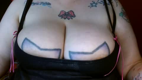 Snapshot of bianka_star_ chatting on December 9, 2024, 4:05 pm bianca online show from December 9, 2024, 4:05 pm