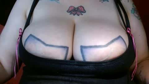 Snapshot of bianka_star_ chatting on January 23, 2025, 10:54 pm bianca online show from January 23, 2025, 10:54 pm