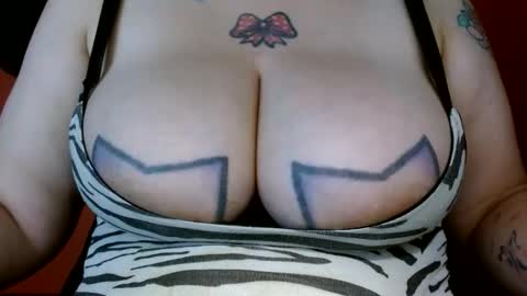 bianca online show from October 21, 2025, 1:45 pm