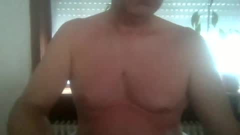 Snapshot of bieben1985 chatting on June 23, 2026, 6:33 am Ben online show from June 23, 2026, 6:33 am
