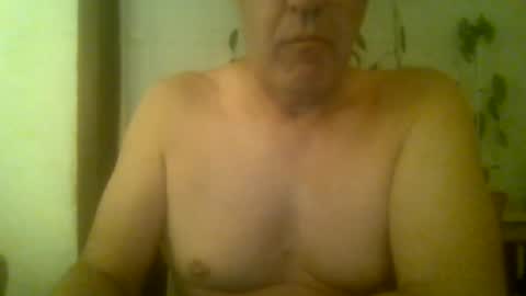 Snapshot of bieben1985 chatting on July 5, 2026, 8:49 pm Ben online show from July 5, 2026, 8:49 pm