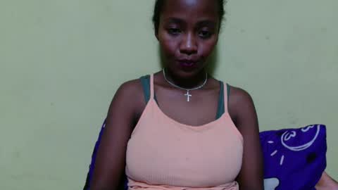 bienvenue987832 online show from April 8, 2026, 6:52 pm