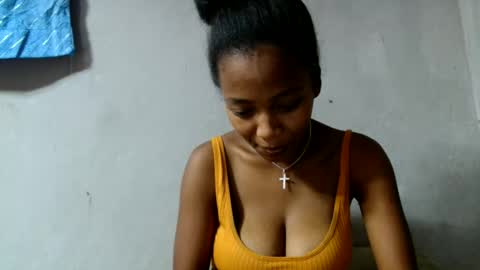bienvenue987832 online show from May 18, 2026, 6:19 am