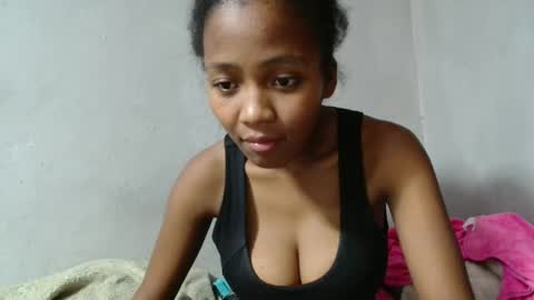 bienvenue987832 online show from May 29, 2026, 1:53 pm