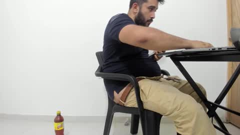 Tommy online show from September 28, 2025, 2:39 am