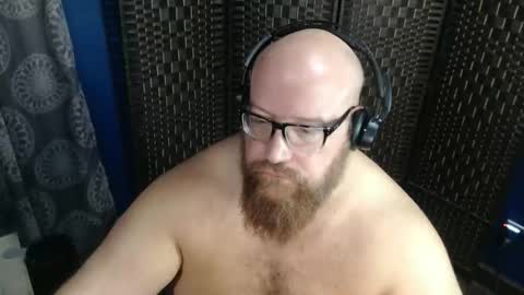 Snapshot of bigbear4cuddles chatting on February 8, 2026, 2:26 am BigBear4Cuddles online show from February 8, 2026, 2:26 am