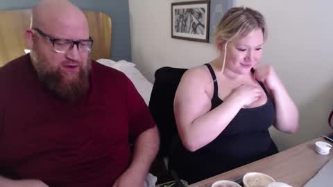 Snapshot of bigbear4cuddles chatting on February 15, 2026, 12:40 am BigBear4Cuddles online show from February 15, 2026, 12:40 am