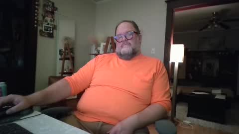 Snapshot of bigbearlittlebear2 chatting on September 10, 2025, 4:12 am Bear Woods online show from September 10, 2025, 4:12 am