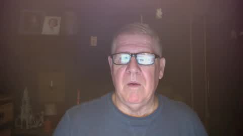 Snapshot of bigbeerdrinker1 chatting on December 20, 2024, 8:17 am bigbeerdrinker online show from December 20, 2024, 8:17 am