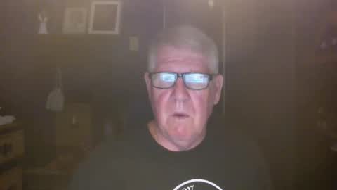 Snapshot of bigbeerdrinker1 chatting on October 19, 2025, 4:46 am bigbeerdrinker online show from October 19, 2025, 4:46 am