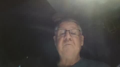 Snapshot of bigbeerdrinker1 chatting on November 11, 2025, 3:12 pm bigbeerdrinker online show from November 11, 2025, 3:12 pm