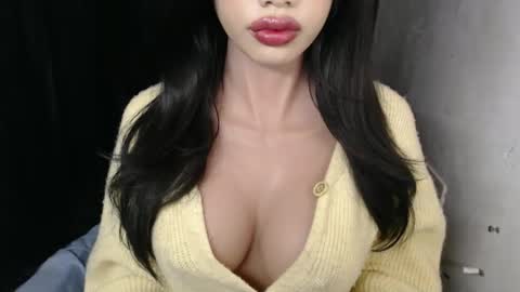 Snapshot of bigboobs_jen chatting on March 1, 2026, 9:11 am Jen online show from March 1, 2026, 9:11 am