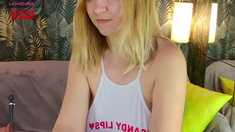 BigBoobsArri online show from March 15, 2026, 1:39 pm