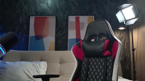 Snapshot of bigboottyxxx chatting on November 8, 2025, 2:34 am kyra Moor online show from November 8, 2025, 2:34 am