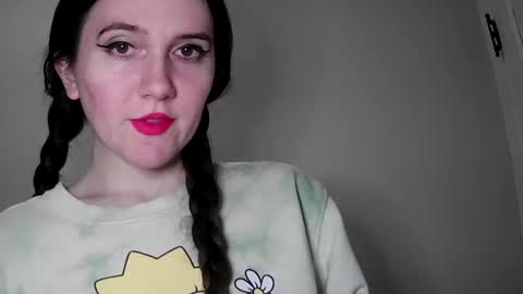 Isabella online show from January 15, 2025, 3:50 pm